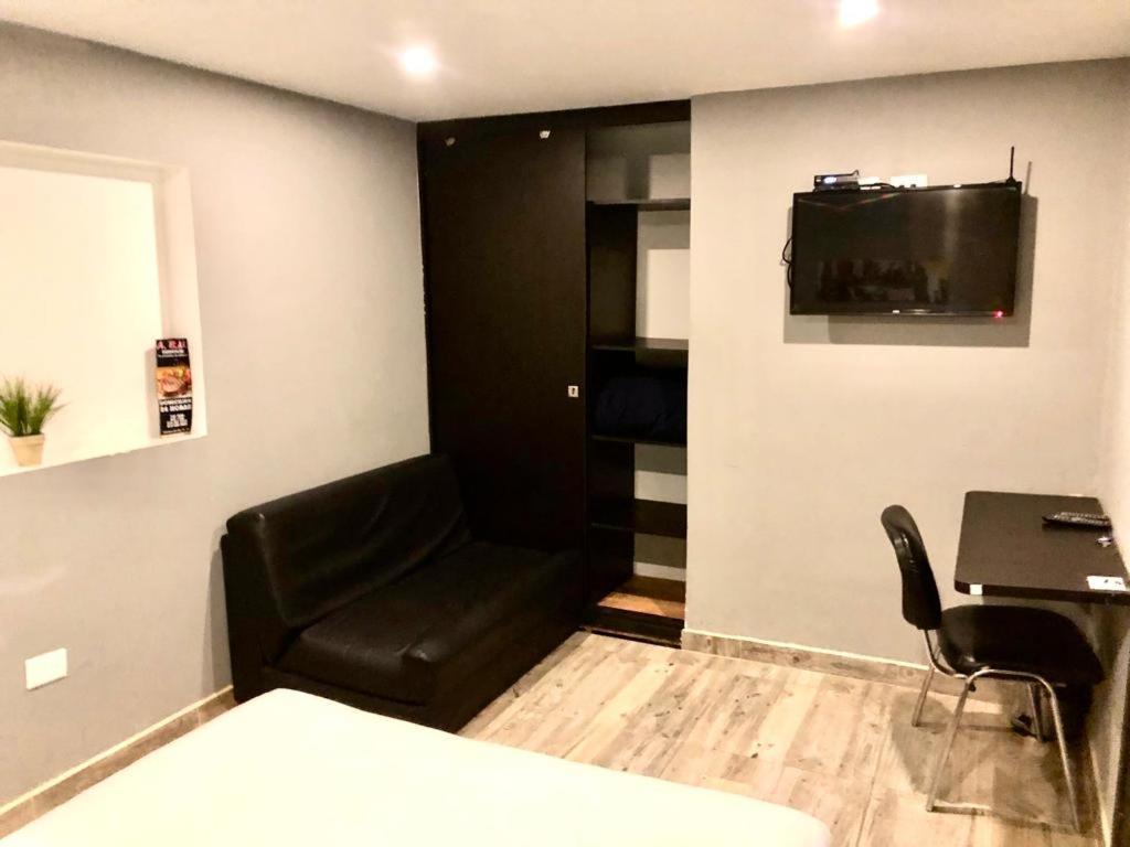 Bogota Rooms Heroes Luaran gambar