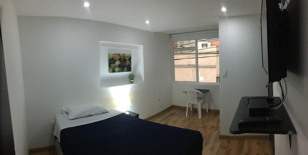 Bogota Rooms Heroes Luaran gambar